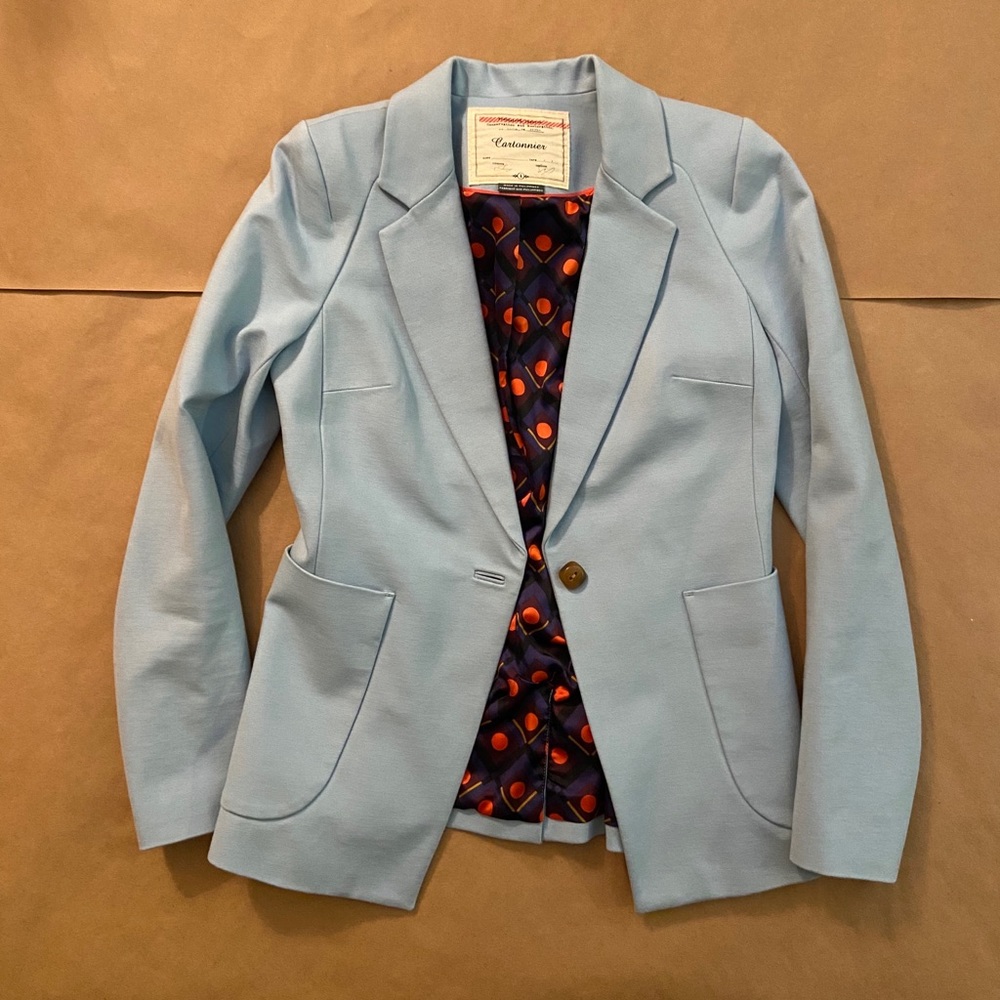 Cartonnier pale blue blazer. Size 4. Like new!